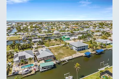 2224 Date St, Saint James City, FL 33956 - Photo 12