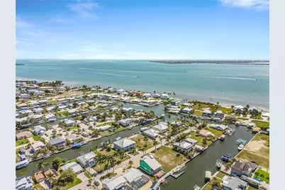 2224 Date St, Saint James City, FL 33956 - Photo 2