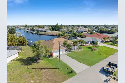 2041 SE 16th St, Cape Coral, FL 33990 - Photo 6