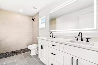 2212 NE 6th Ave, Cape Coral, FL 33909 - Photo 16