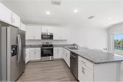 2515 SW 2nd Ter, Cape Coral, FL 33991 - Photo 4