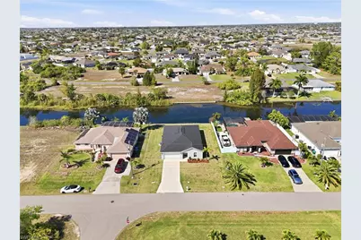 2515 SW 2nd Ter, Cape Coral, FL 33991 - Photo 20