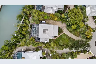 927 Almas Ct, Sanibel, FL 33957 - Photo 44
