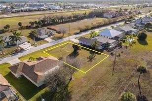 7179 N Plum Tree, Punta Gorda, FL 33955 - Photo 1