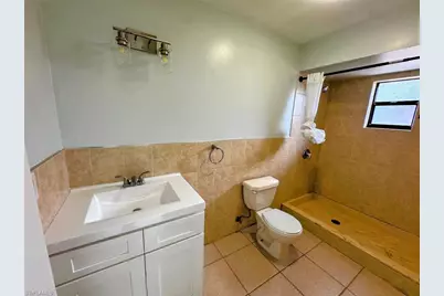 233 S Cypress St, Labelle, FL 33935 - Photo 16