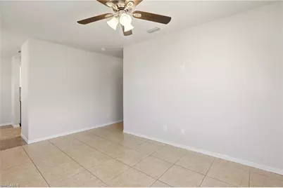 2607 30th St SW, Lehigh Acres, FL 33976 - Photo 8