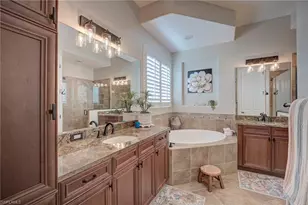 8601 Mercado Ct, Fort Myers, FL 33912 - Photo 16