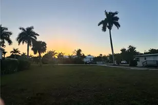 12791 Spencer St, Fort Myers, FL 33908 - Photo 2