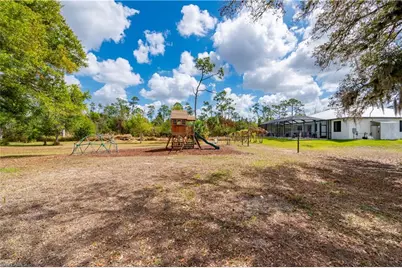 4301 South Rd, North Fort Myers, FL 33917 - Photo 48