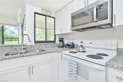 5530 Trailwinds Dr #726, Fort Myers, FL 33907 - Photo 8