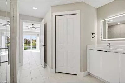 1818 NE 10th Pl, Cape Coral, FL 33909 - Photo 14