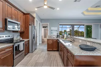 2714 NE 20th Ct, Cape Coral, FL 33909 - Photo 20