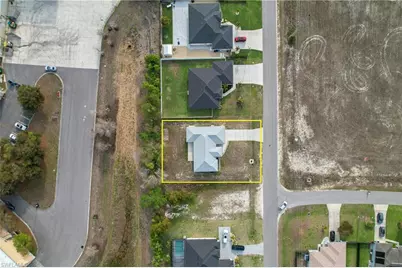 614 SW 1st St, Cape Coral, FL 33991 - Photo 40