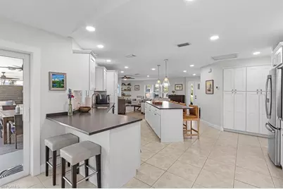 2610 SW 37th Ter, Cape Coral, FL 33914 - Photo 4