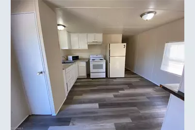 7877 Suncoast Dr, North Fort Myers, FL 33917 - Photo 6