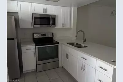 2700 Park Windsor Dr #707, Fort Myers, FL 33901 - Photo 6