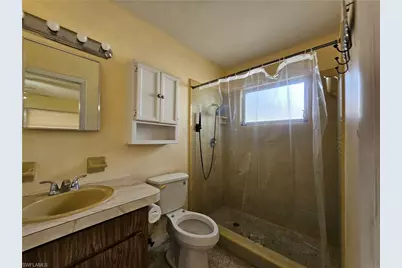 1514 Markdale St E, Lehigh Acres, FL 33936 - Photo 8