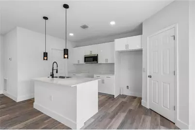 325 Hermosa Ave, Lehigh Acres, FL 33974 - Photo 12