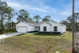 325 Hermosa Ave, Lehigh Acres, FL 33974 - Photo 2