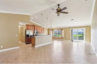 5118 Harrogate Ct, Naples, FL 34112 - Photo 4