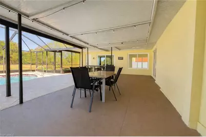 2010 NE 13th Pl, Cape Coral, FL 33909 - Photo 26