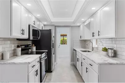 1003 April Ln, North Fort Myers, FL 33903 - Photo 6