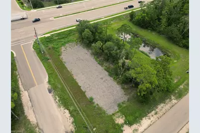 910 Meadow Rd, Lehigh Acres, FL 33973 - Photo 12