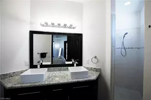 2104 NE 9th Pl, Cape Coral, FL 33909 - Photo 32
