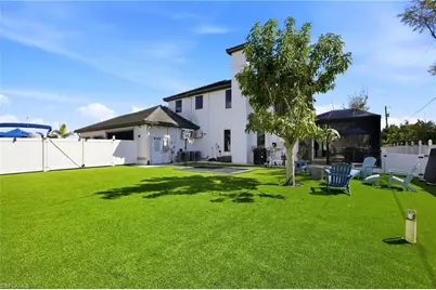 2104 NE 9th Pl, Cape Coral, FL 33909 - Photo 42