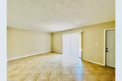 5205 Cedarbend Dr #4, Fort Myers, FL 33919 - Photo 6
