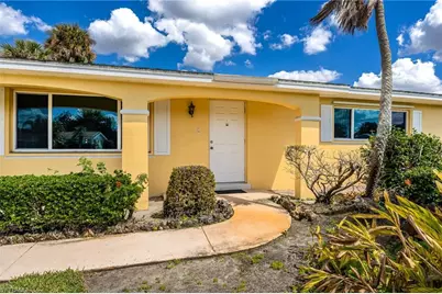 213 Richmond Ave S, Lehigh Acres, FL 33936 - Photo 4