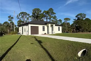 454 Norwood Ave S, Lehigh Acres, FL 33974 - Photo 4