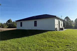 454 Norwood Ave S, Lehigh Acres, FL 33974 - Photo 6