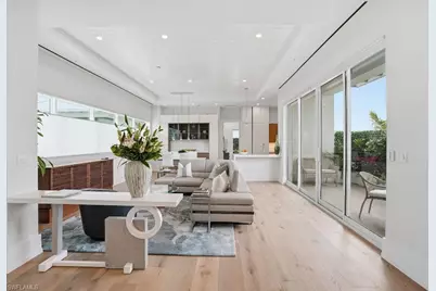 201 8th St S #309, Naples, FL 34102 - Photo 2