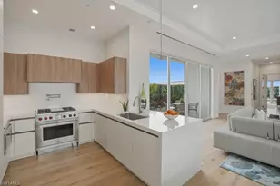 201 8th St S, Naples, FL 34102 - Photo 6