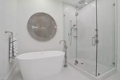 201 8th St S #309, Naples, FL 34102 - Photo 16