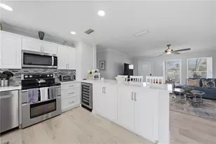 1120 SE 23rd Terrace, Cape Coral, FL 33990 - Photo 8