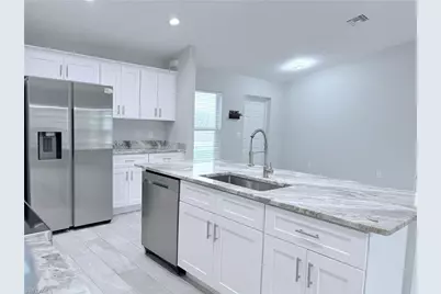 3912 NW 46th Ln, Cape Coral, FL 33993 - Photo 6