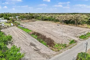 1097 Marshall Field Rd, Labelle, FL 33935 - Photo 1
