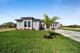 1426 NE 6th Ave, Cape Coral, FL 33909 - Photo 4