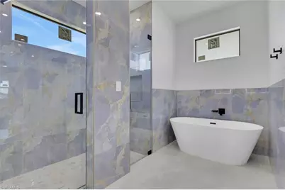 922 NE 5th Ave, Cape Coral, FL 33909 - Photo 16