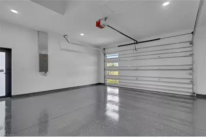 922 NE 5th Ave, Cape Coral, FL 33909 - Photo 28