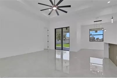 922 NE 5th Ave, Cape Coral, FL 33909 - Photo 8