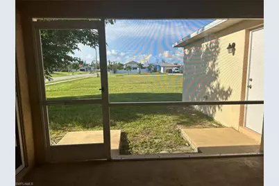 1915 SW 13th St, Cape Coral, FL 33991 - Photo 28