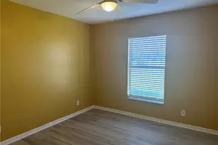 1915 SW 13th St, Cape Coral, FL 33991 - Photo 14