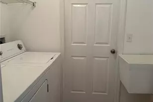 1915 SW 13th St, Cape Coral, FL 33991 - Photo 30