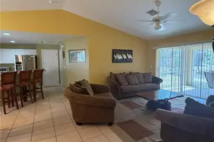 3732 NE 12th Pl, Cape Coral, FL 33909 - Photo 14