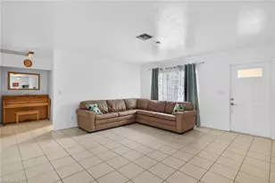 1802 SE 11th Pl, Cape Coral, FL 33990 - Photo 4