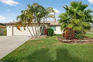 1802 SE 11th Pl, Cape Coral, FL 33990 - Photo 1
