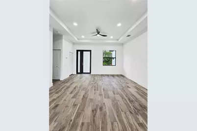 4113 Kismet Pkwy W, Cape Coral, FL 33993 - Photo 6